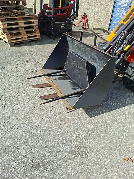 Cast Loader 23T Minilaster- Få arbeidstimer – Komplett redskapspakke 8 of 8