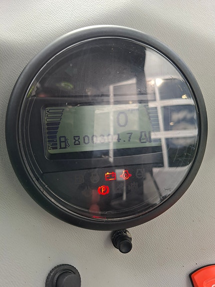 Cast Loader 23T Minilaster- Få arbeidstimer – Komplett redskapspakke 7 of 8