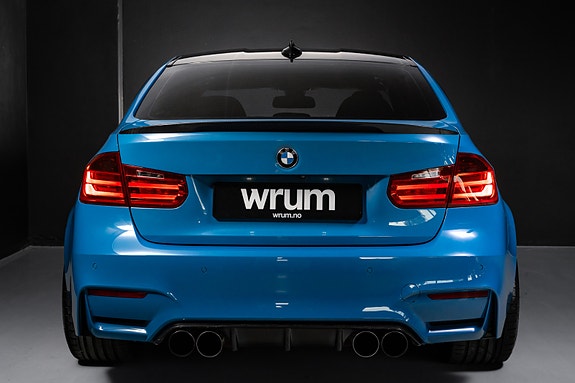 BMW M3 11 of 30