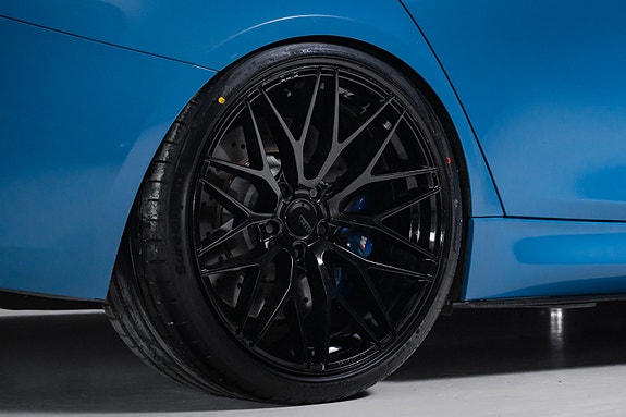 BMW M3 8 of 30