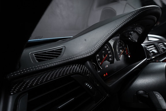 BMW M3 25 of 30
