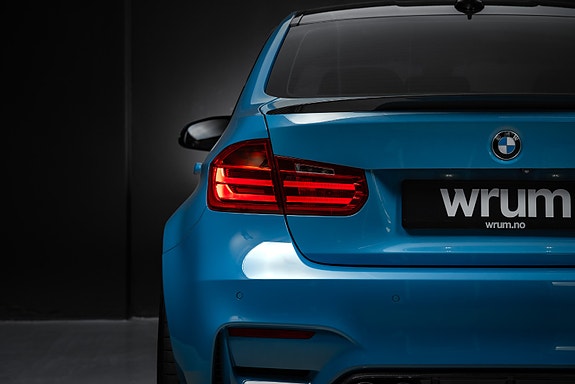 BMW M3 19 of 30