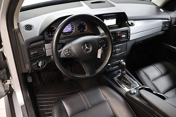 Mercedes-Benz GLK220 20 of 30