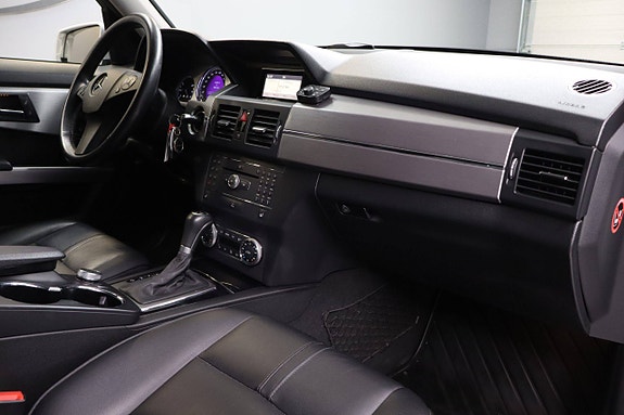 Mercedes-Benz GLK220 24 of 30