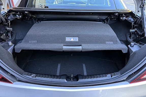 Mercedes-Benz SLC180 14 of 30