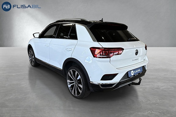 Volkswagen T-Roc 5 of 30