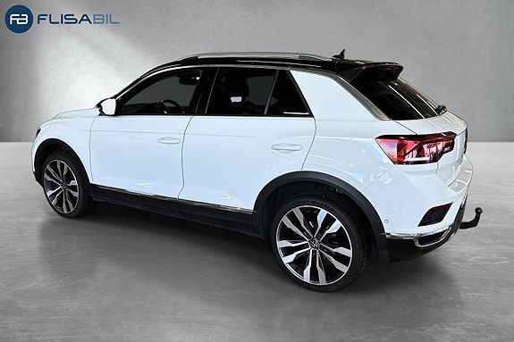 Volkswagen T-Roc 4 of 30