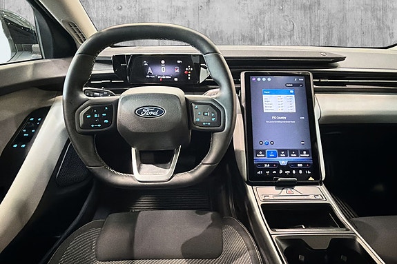 Ford Explorer 20 of 29