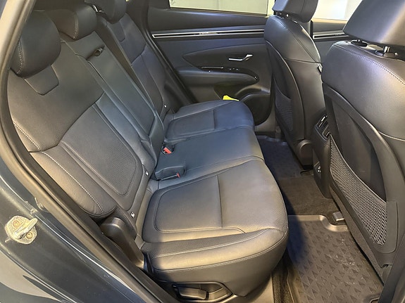 Hyundai Tucson 14 of 23