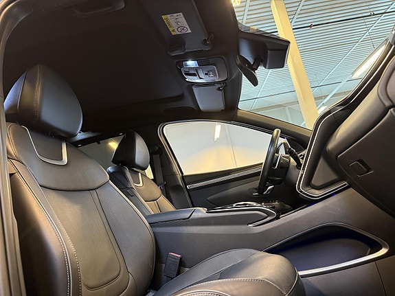 Hyundai Tucson 13 of 23