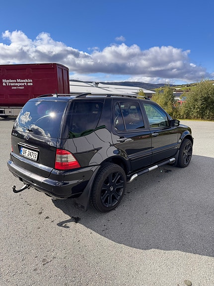Mercedes-Benz ML270 16 of 22