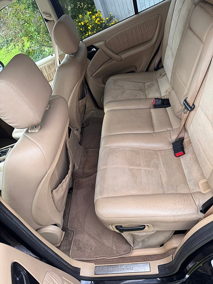 Mercedes-Benz ML270 4 of 22
