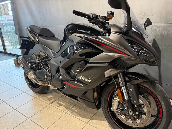 Kawasaki Ninja 1100 SX SE 16 of 18
