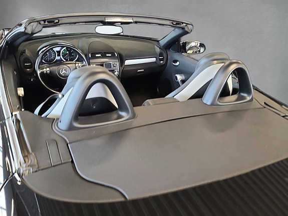 Mercedes-Benz SLK200 12 of 20