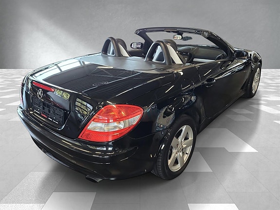 Mercedes-Benz SLK200 5 of 20