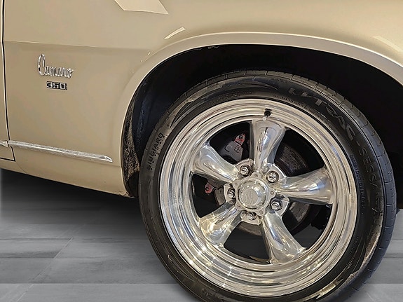 Chevrolet Camaro 17 of 20