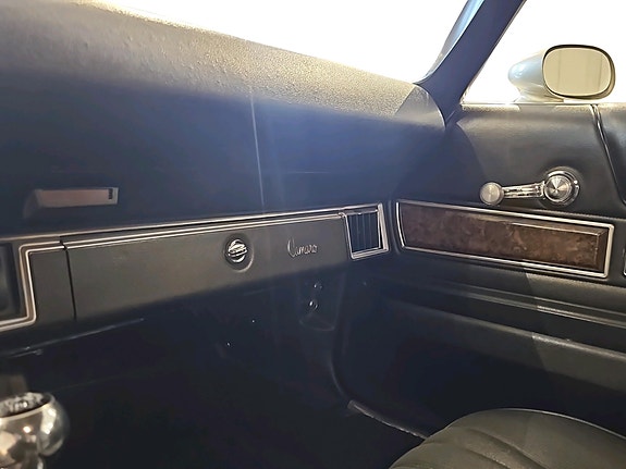 Chevrolet Camaro 13 of 20