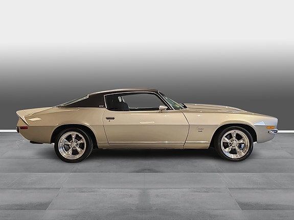Chevrolet Camaro 19 of 20