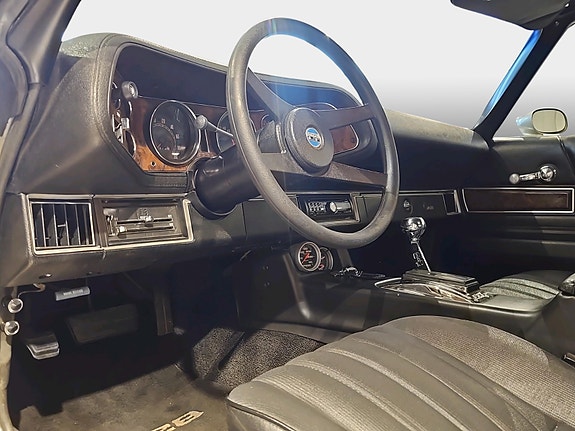 Chevrolet Camaro 15 of 20