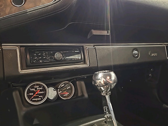Chevrolet Camaro 10 of 20