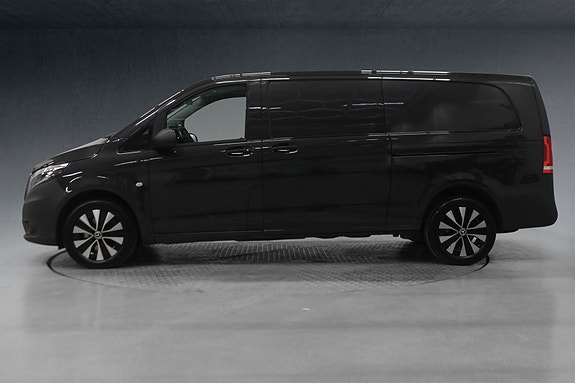 Mercedes-Benz Vito 119 2 of 23
