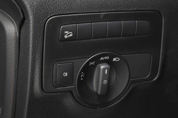 Mercedes-Benz Vito 119 12 of 23