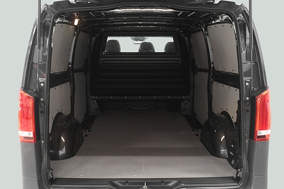 Mercedes-Benz Vito 119 23 of 23