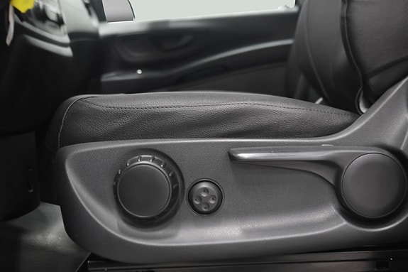 Mercedes-Benz Vito 119 9 of 22