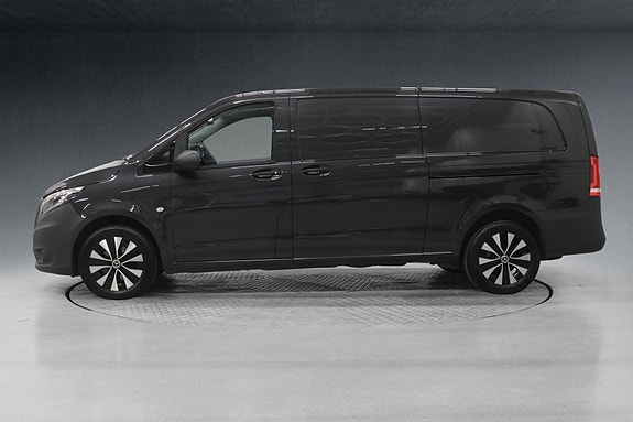 Mercedes-Benz Vito 119 2 of 22