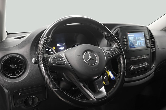 Mercedes-Benz Vito 119 13 of 22