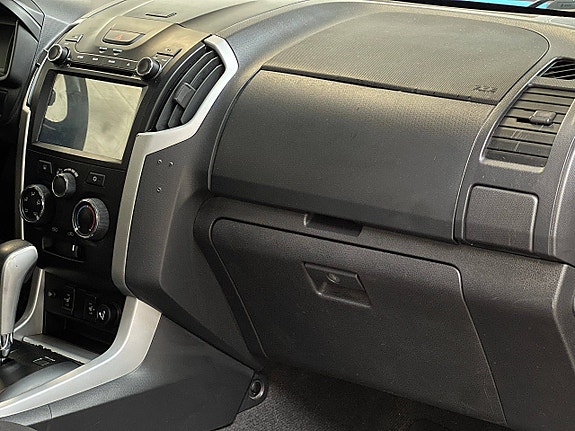 Isuzu D-max 26 of 30