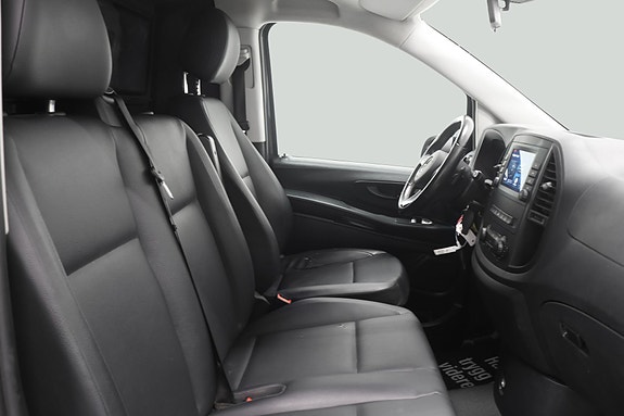 Mercedes-Benz Vito 119 17 of 23