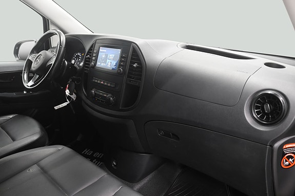 Mercedes-Benz Vito 119 18 of 23