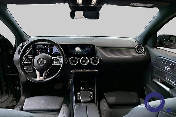 Mercedes-Benz EQA300 14 of 24