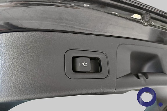 Mercedes-Benz EQA300 24 of 24