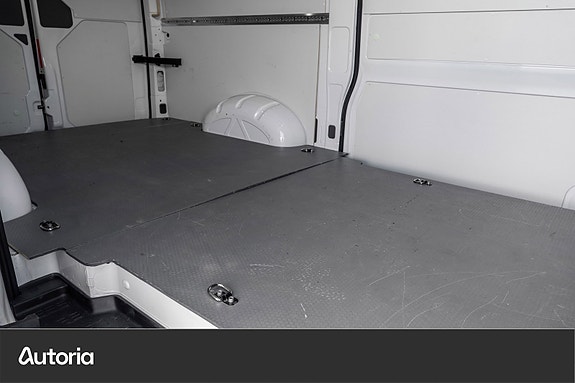 Volkswagen Crafter 14 of 30