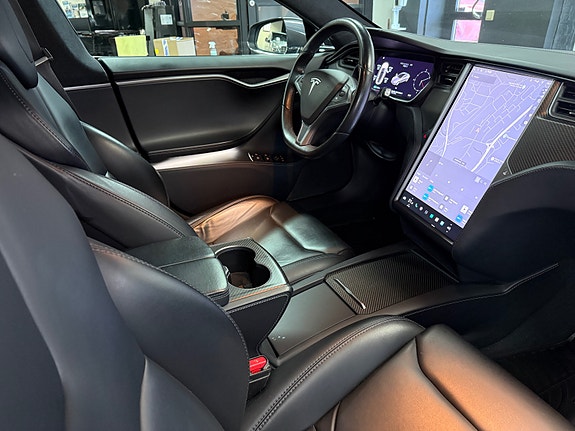 Tesla Model S 8 of 27