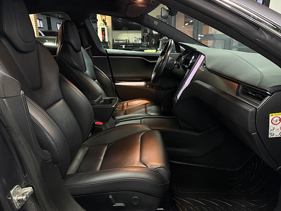 Tesla Model S 9 of 27