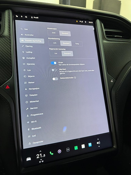 Tesla Model S 25 of 27