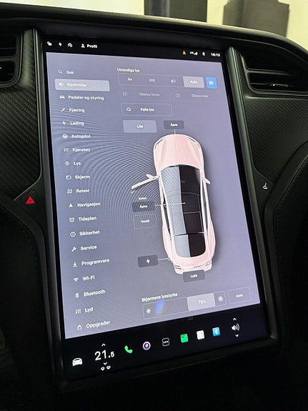 Tesla Model S 26 of 27