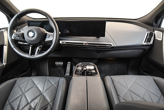 BMW iX 5 of 20