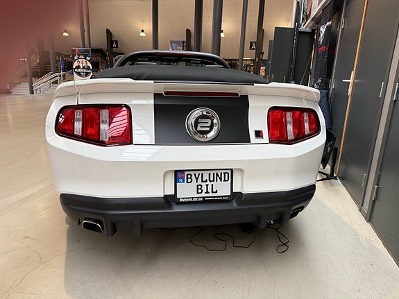 Ford Mustang 18 of 30