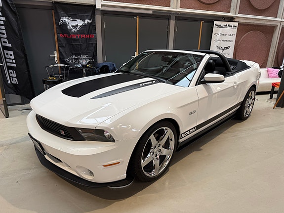 Ford Mustang 12 of 30