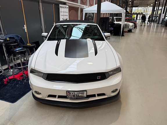 Ford Mustang 5 of 30