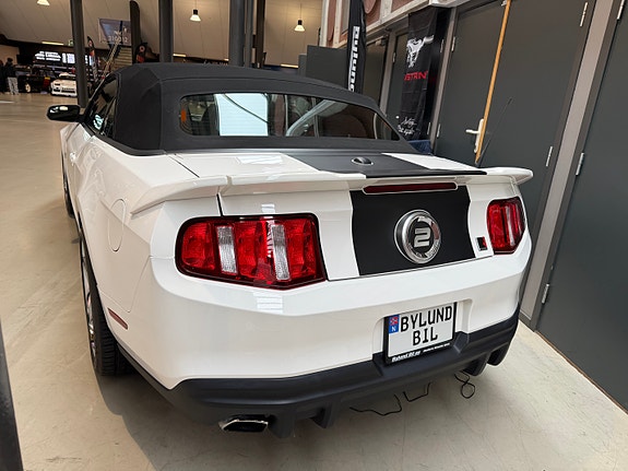 Ford Mustang 7 of 30
