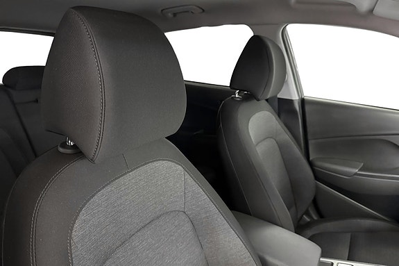Hyundai Kona 16 of 30