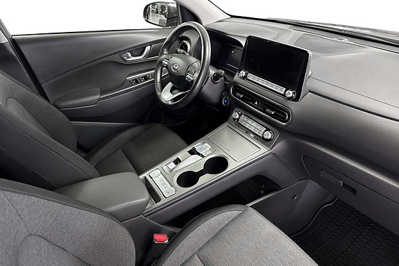 Hyundai Kona 15 of 30