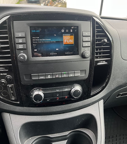 Mercedes-Benz Vito 119 19 of 23