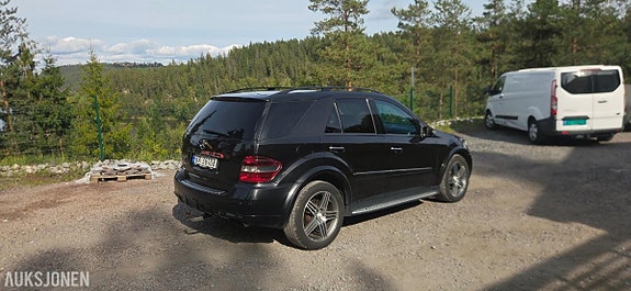 Mercedes-Benz M-Klasse 4 of 23
