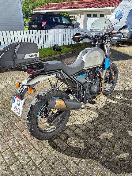 Royal Enfield Scram 411 4 of 9